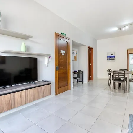 Delightful 3br Sliema Apt Near Promenade By 360 Estates San Pawl il-Baħar